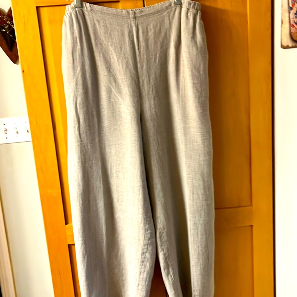 Women’s 100% linen pants. Size L.  Made by Flax